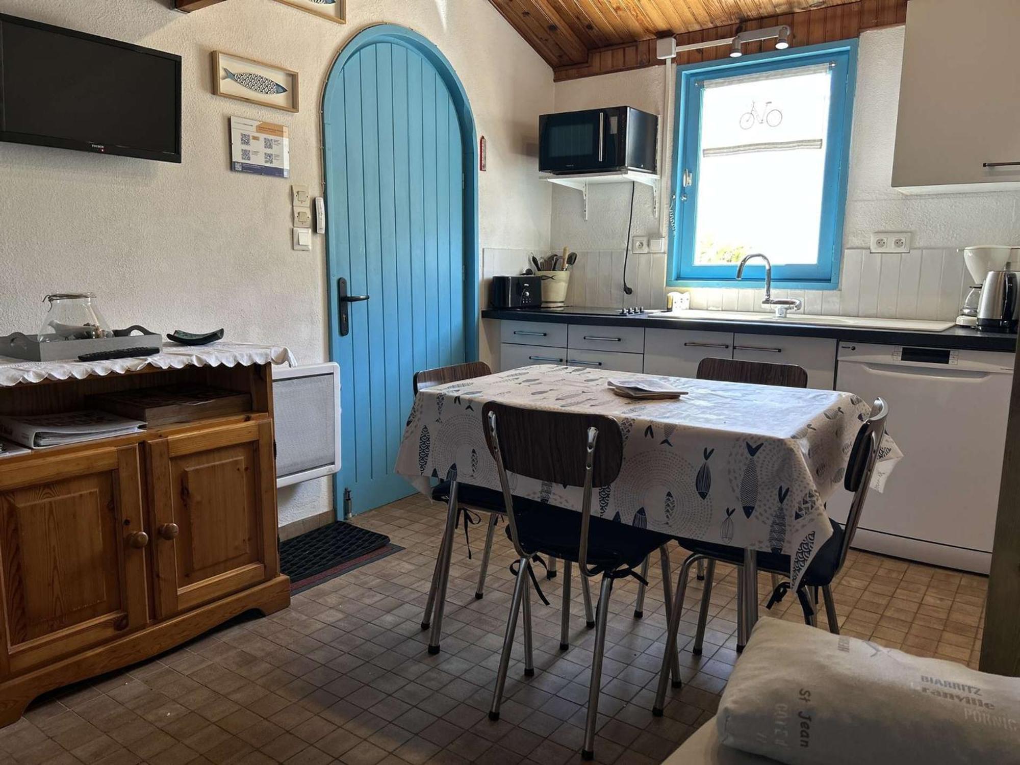 Studio Mezzanine A 200M Du Port Et De La Plage, Cour Privative, Parfait Pour 3 Personnes - Fr-1-224B-564 Нуармутье Экстерьер фото